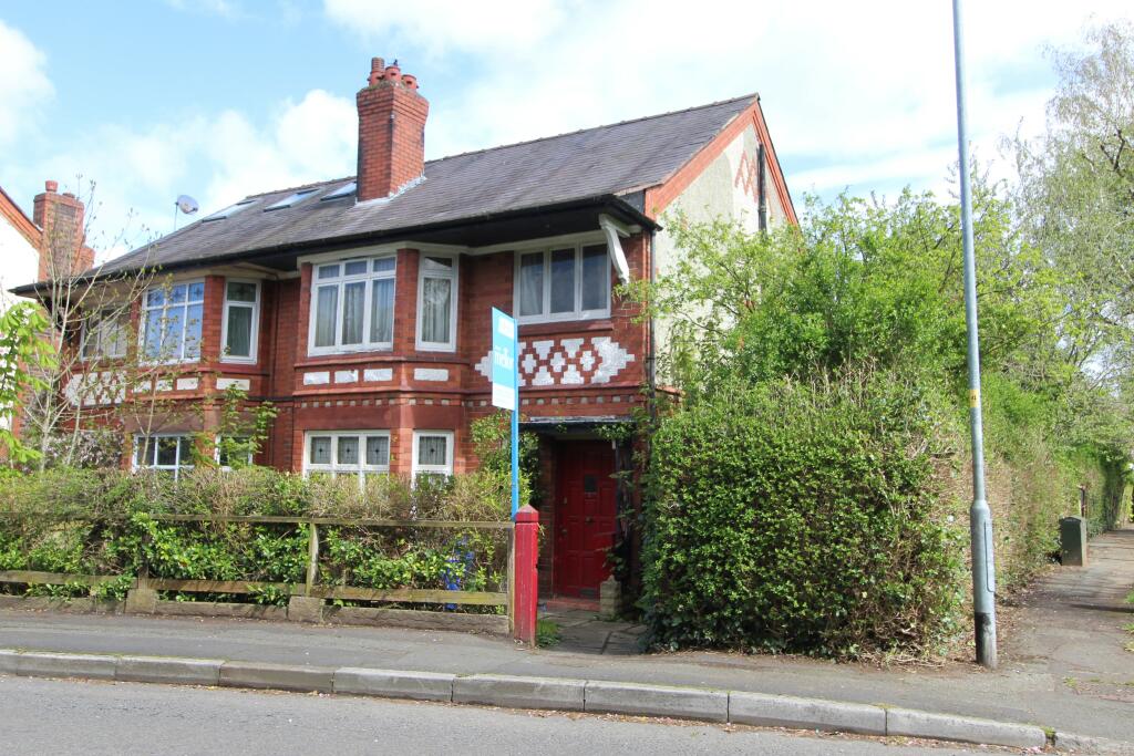 4 bedroom semi-detached house for sale in Fairfield Road, Stockton Heath, Warrington, WA4