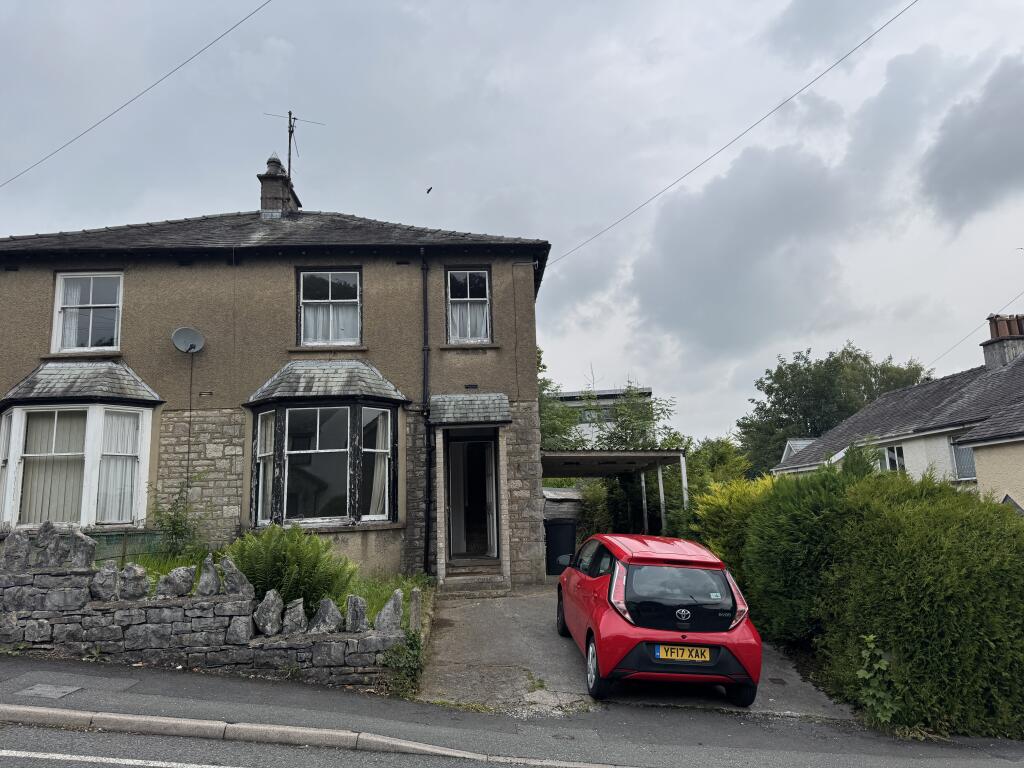 Main image of property: 1 Hawesmead Avenue, Kendal, Cumbria LA9 5HB