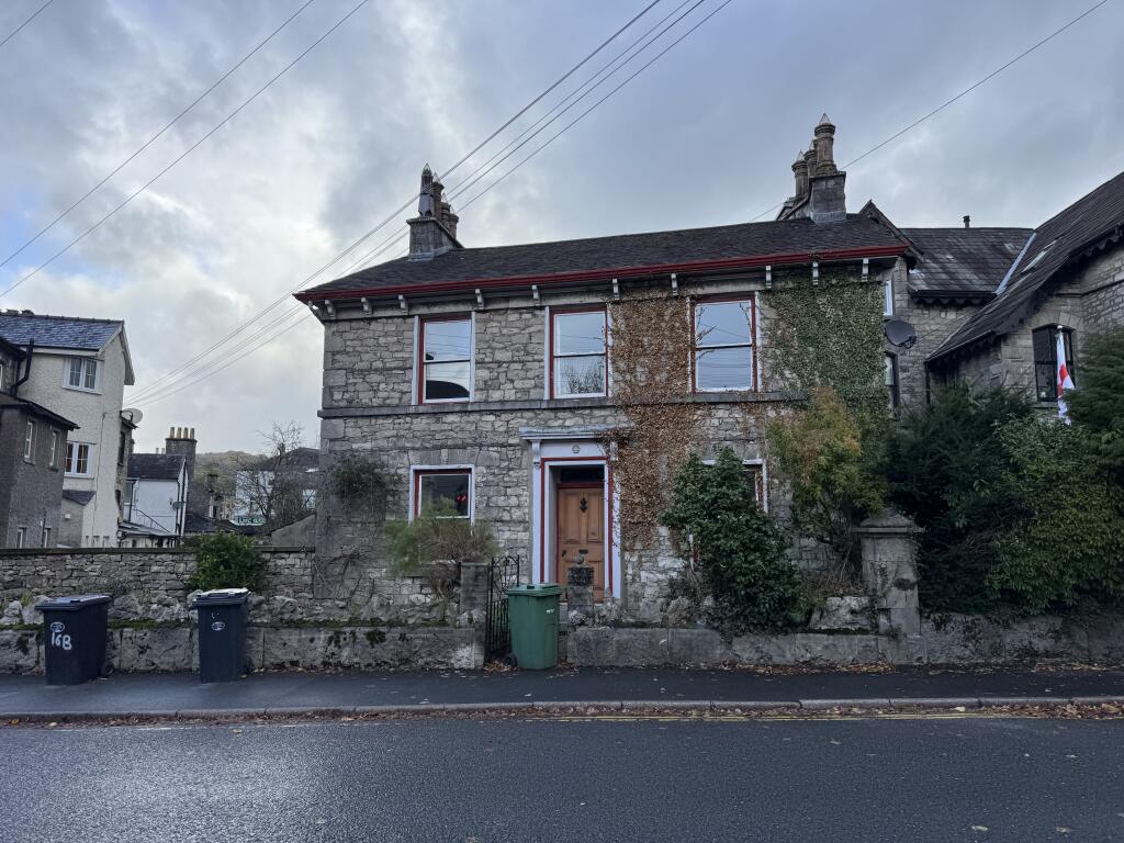 Main image of property: 1 Parkside Road, Kendal, Cumbria LA9 7DU