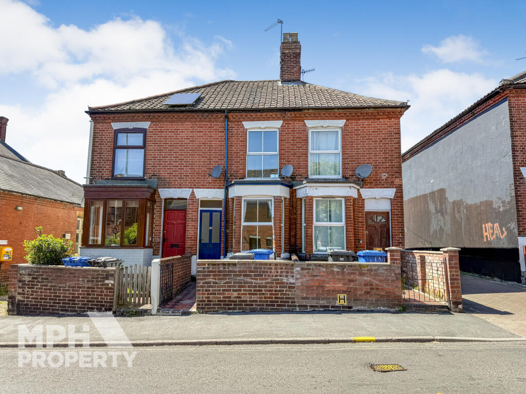 Main image of property: Silver Road
