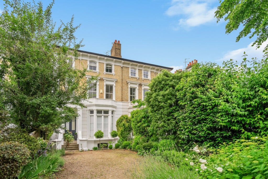 4 bedroom semi-detached house for sale in Lonsdale Road, London, SW13