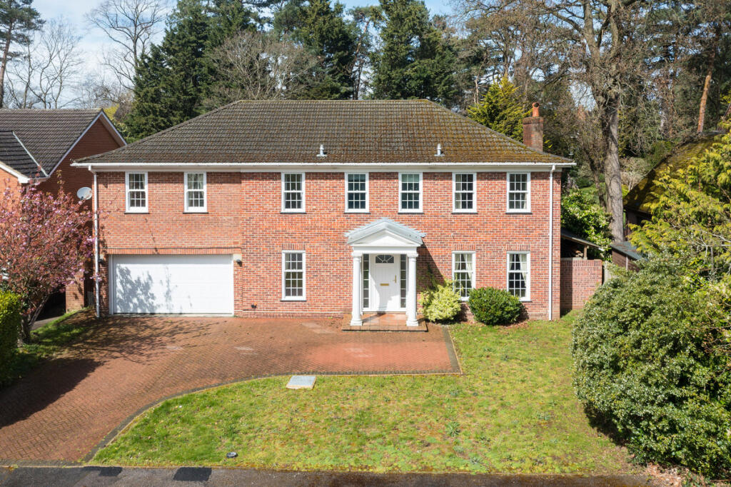 Main image of property: Pine Walk, Cobham, KT11