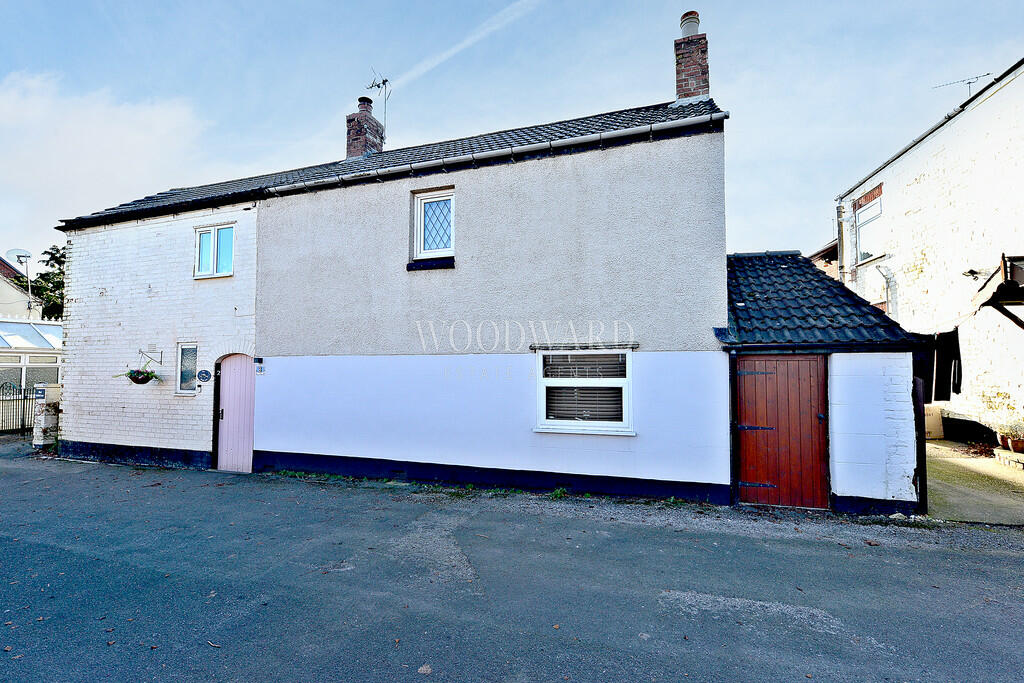 2 bedroom semidetached house for sale in Bridle Lane, Ripley, DE5