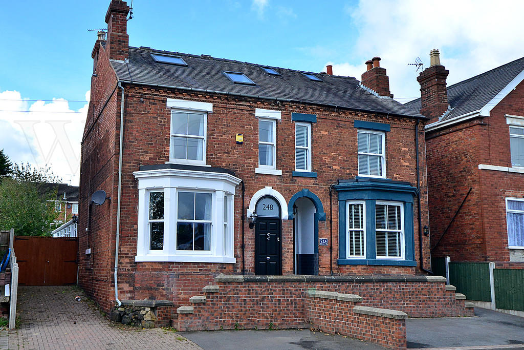 4 bedroom semidetached house for sale in Derby Road, Marehay, DE5