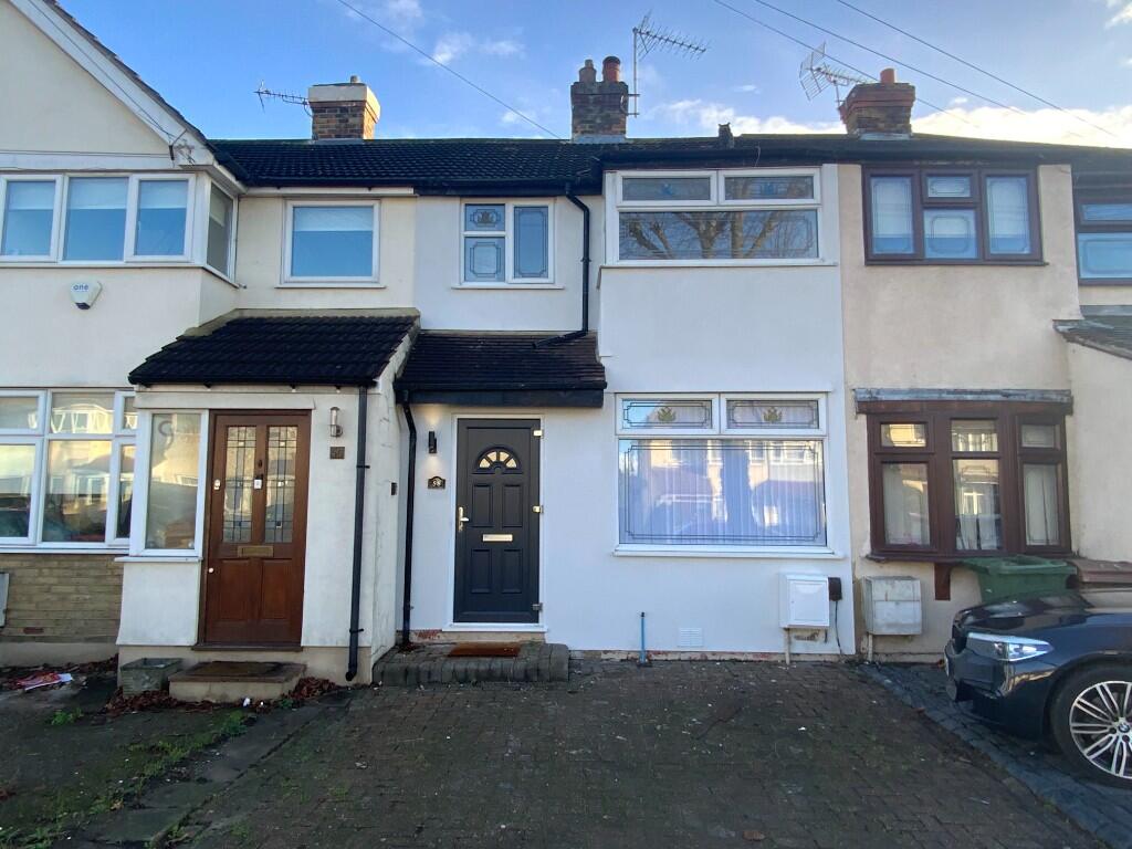 Main image of property: Elm Park Avenue, Hornchurch, London, RM12