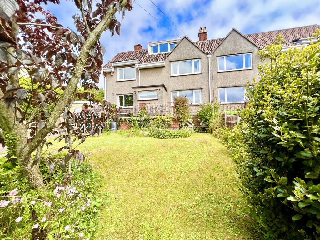 4 bedroom semidetached house for sale in Church Road, Redhill, BS40