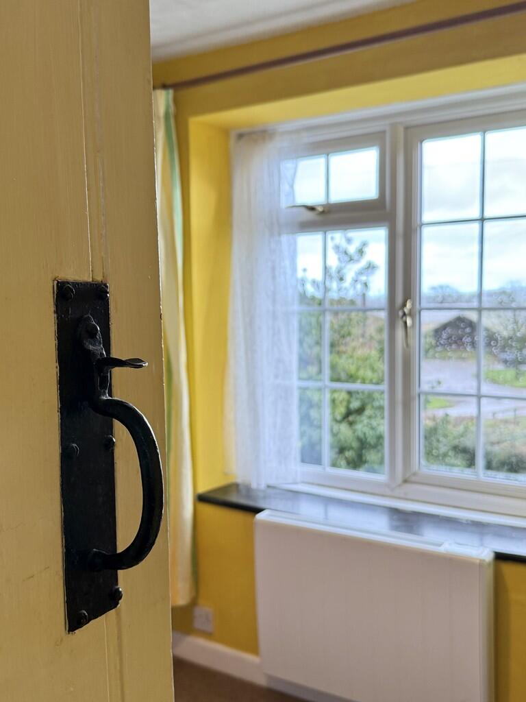 Additional property image - Scot Lane, Chew Stoke