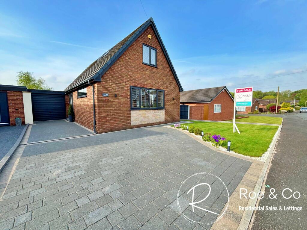 4 bedroom detached house for sale in Reynolds Drive, Over Hulton, BL5