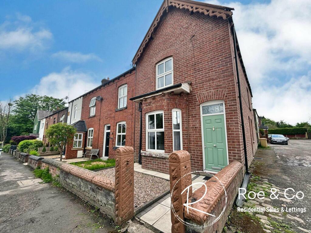 2 bedroom terraced house for sale in Wigan Road, Westhoughton, BL5