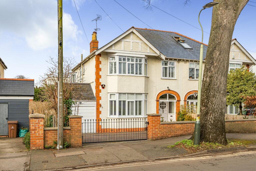 4 bedroom semidetached house for sale in Keynsham Road, Cheltenham