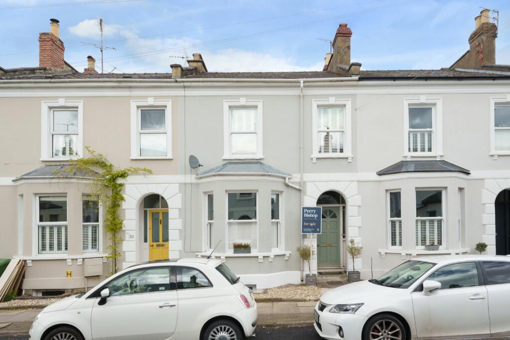 3 bedroom terraced house for sale in Leighton Road, Cheltenham