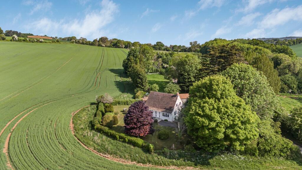 Main image of property: Sevensprings, Cheltenham, Gloucestershire, GL53
