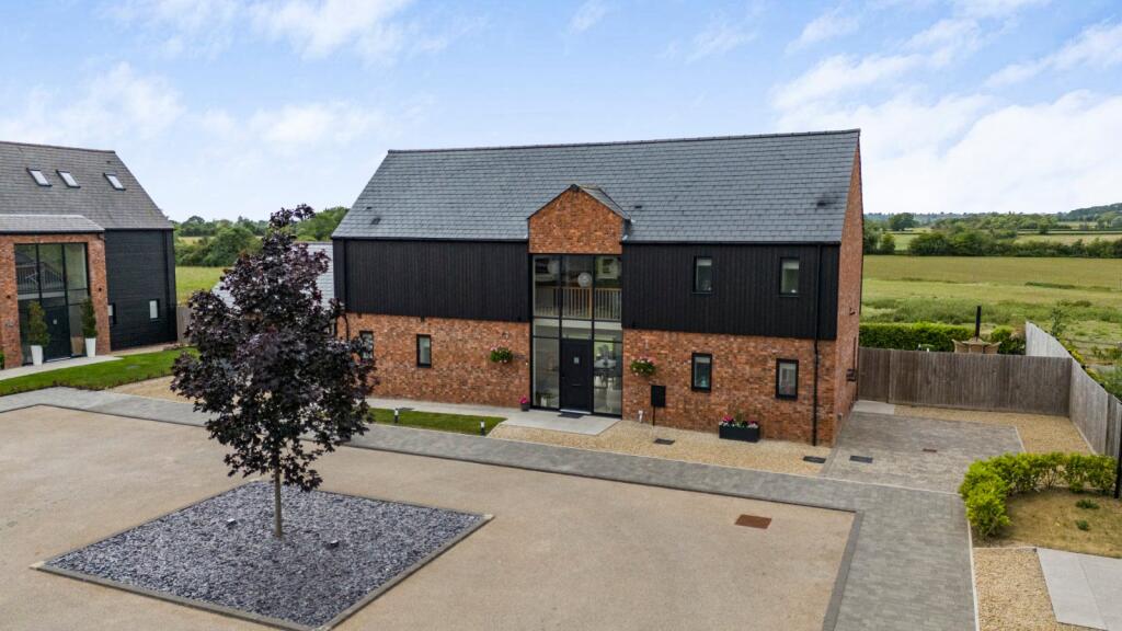 Main image of property: Walnut Gardens, Norton, Gloucester, Gloucestershire, GL2