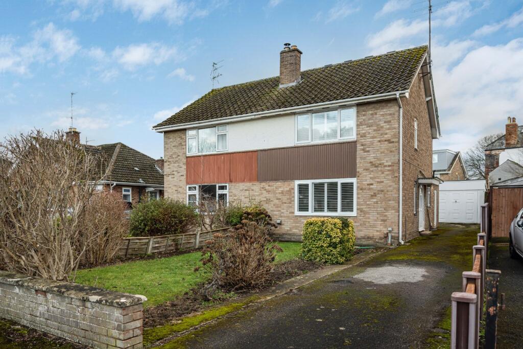 Main image of property: Kingsmead Close, Cheltenham, Gloucestershire, GL51