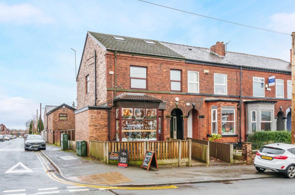 End of terrace house for sale in Station Road, Swinton, Manchester, M27