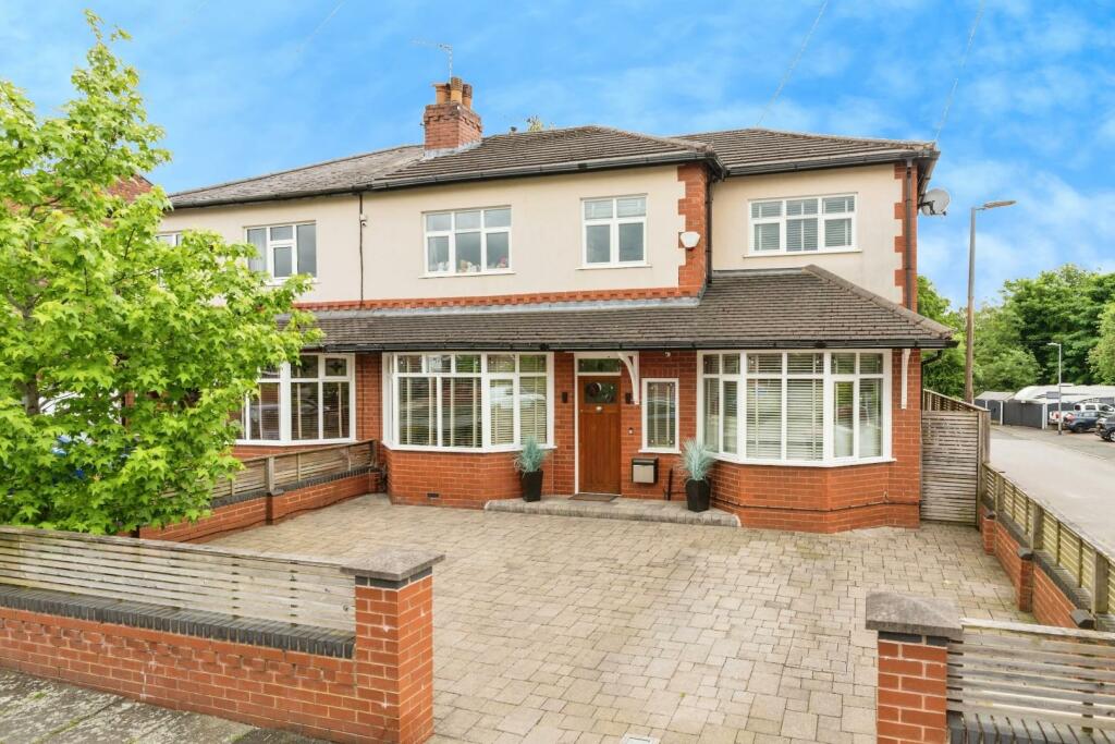 4 bedroom house for sale in Houghton Lane, Swinton, M27