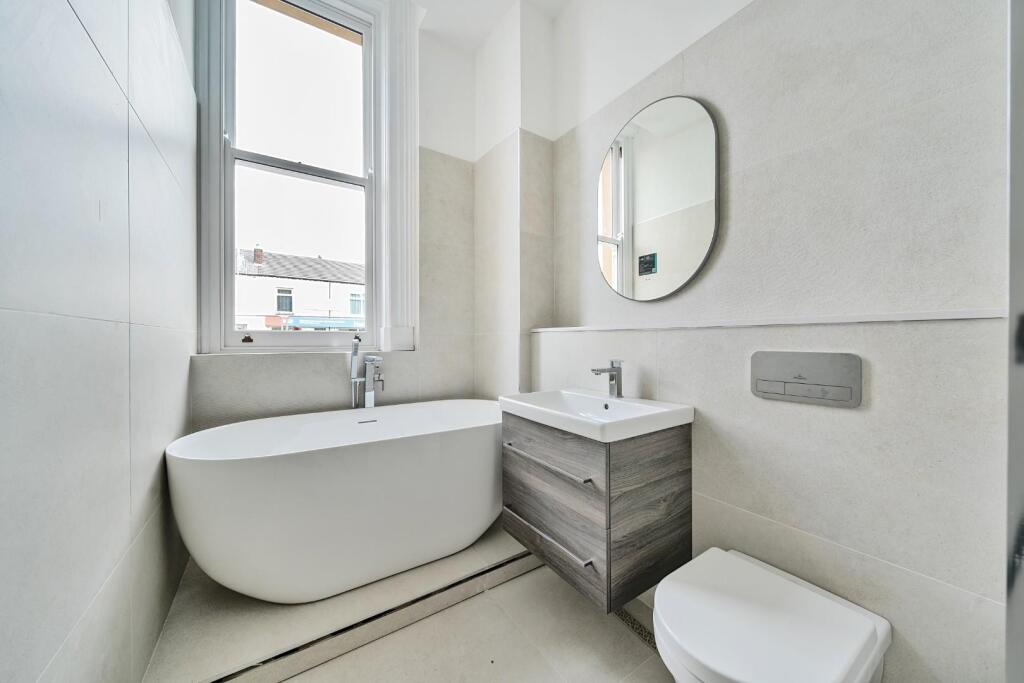 Main image of property: Walkden Road, Worsley
