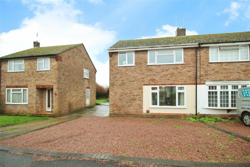 3 bedroom semi-detached house for sale in Penhill Crescent, Worcester, Worcestershire, WR2