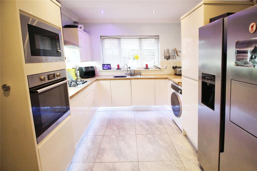 Additional property image - Churchfields, Bromsgrove, Worcestershire, B61