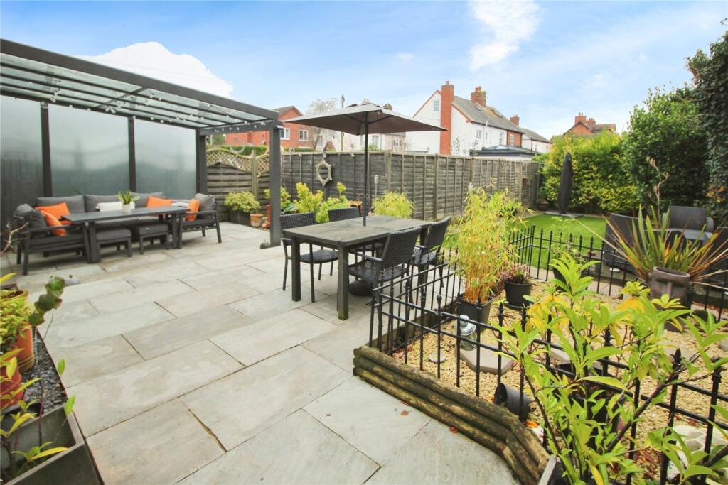 Additional property image - Churchfields, Bromsgrove, Worcestershire, B61