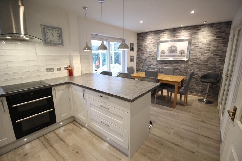 Additional property image - Valencia Road, Bromsgrove, Worcestershire, B60