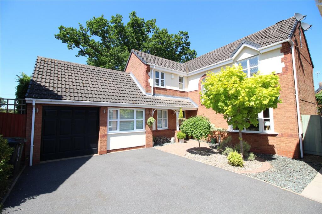 Main image of property: Parklands Close, Redditch, Worcestershire, B97