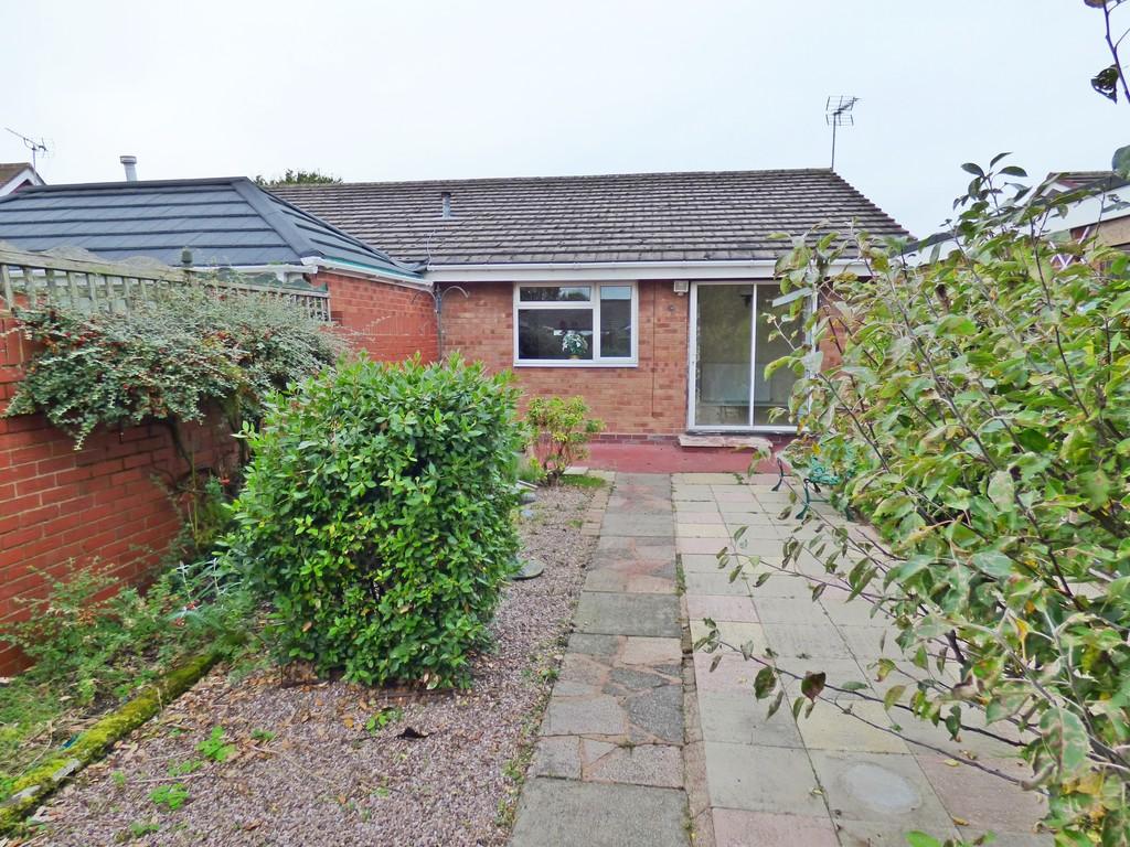 2 bedroom semidetached bungalow for sale in Nuthurst Drive, Cannock, WS11