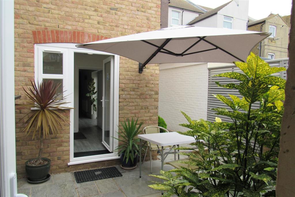 Additional property image - Central Parade, Herne Bay