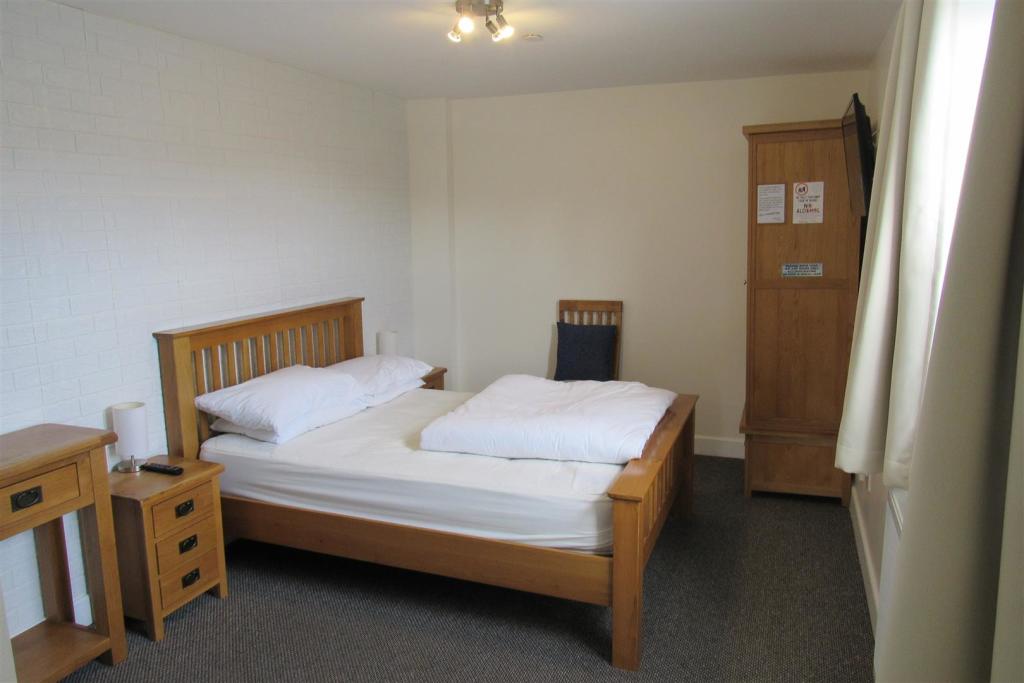 Additional property image - Central Parade, Herne Bay