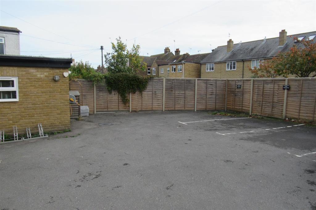 House for sale in Canterbury Road, Whitstable, CT5