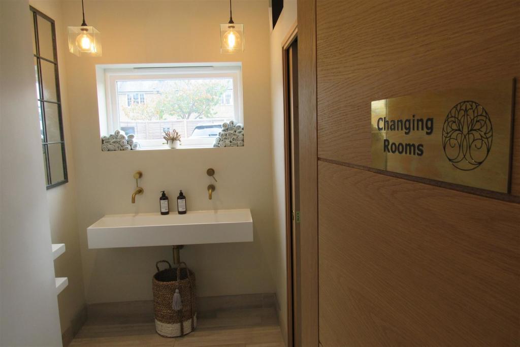 House for sale in Canterbury Road, Whitstable, CT5