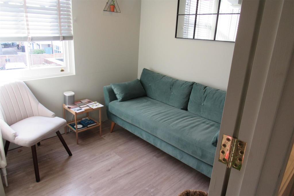 House for sale in Canterbury Road, Whitstable, CT5