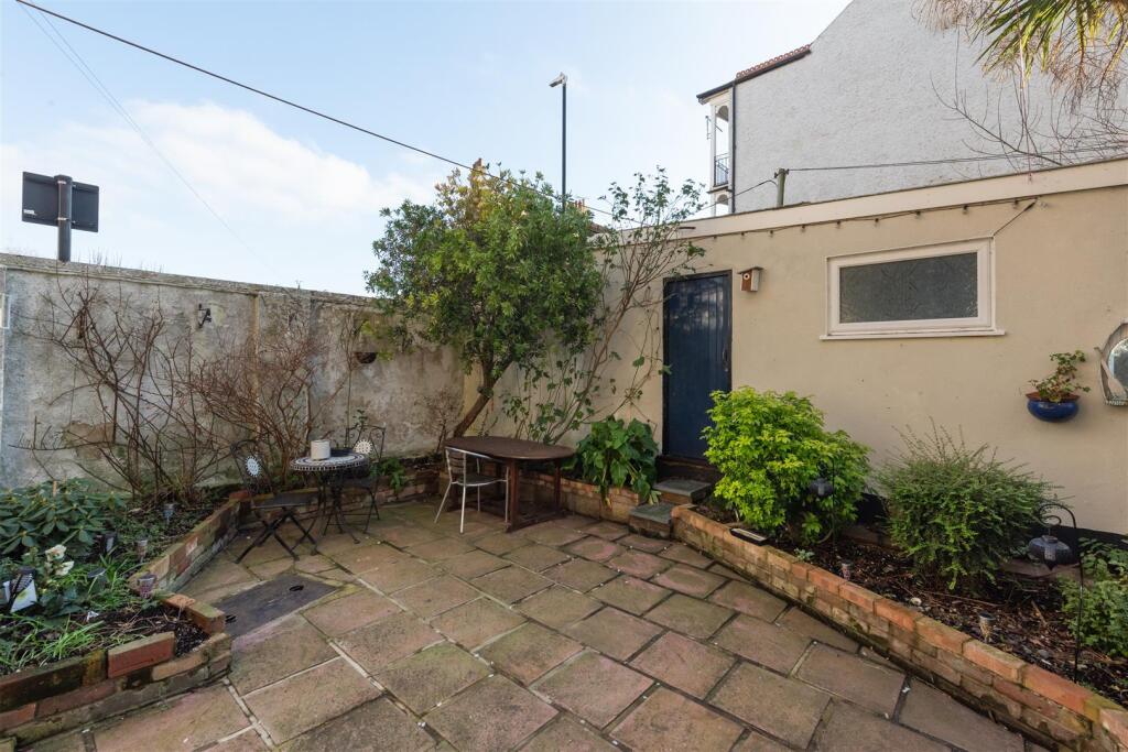 Additional property image - Central Parade, Herne Bay