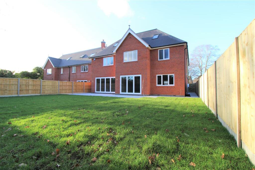 6 bedroom detached house for sale in Bilton Lane, Dunchurch, Rugby, CV22