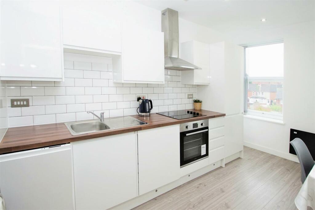 Additional property image - Harrad House, Woodside Park, Rugby
