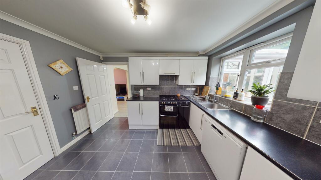 Additional property image - Ridge Drive, Rugby