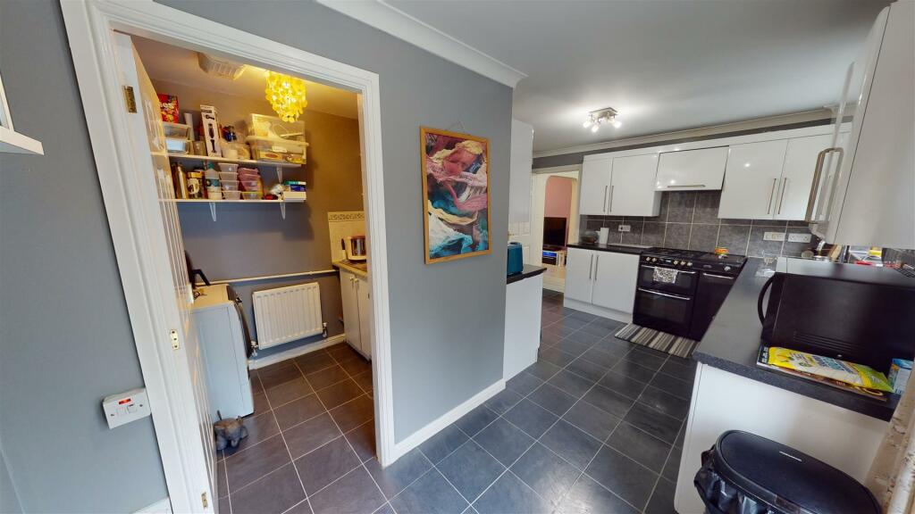 Additional property image - Ridge Drive, Rugby
