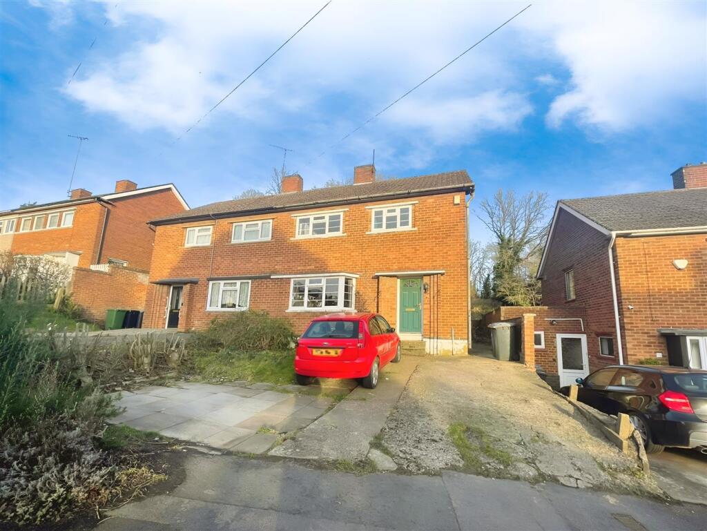 3 bedroom semi-detached house