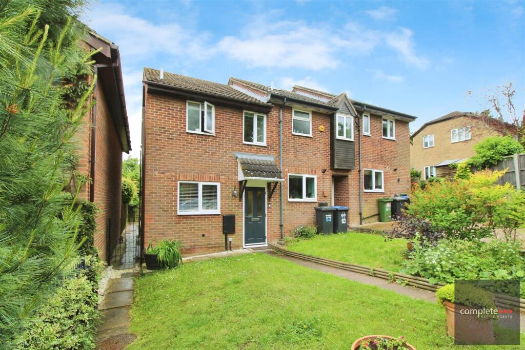 Main image of property: Dreyer Close, Rugby