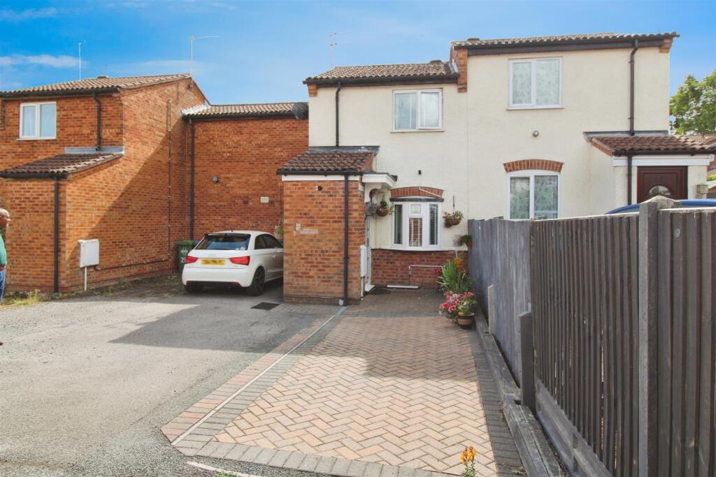 Main image of property: Scafell, Rugby