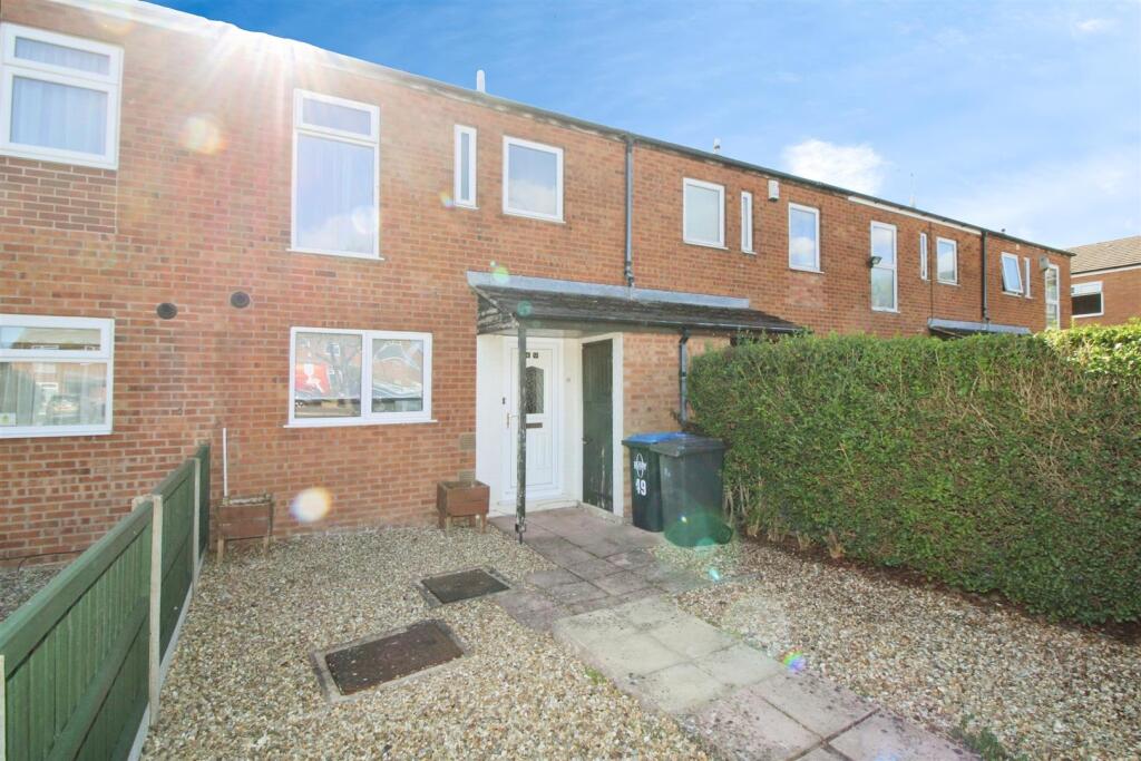 Main image of property: Lindale, Brownsover, Rugby