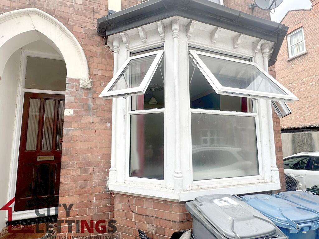 Main image of property: Park Avenue, West Bridgford