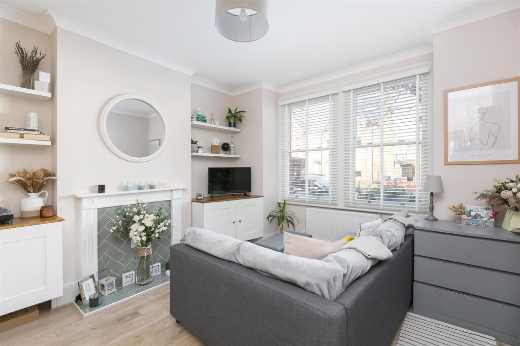 Main image of property: South Park Road, London