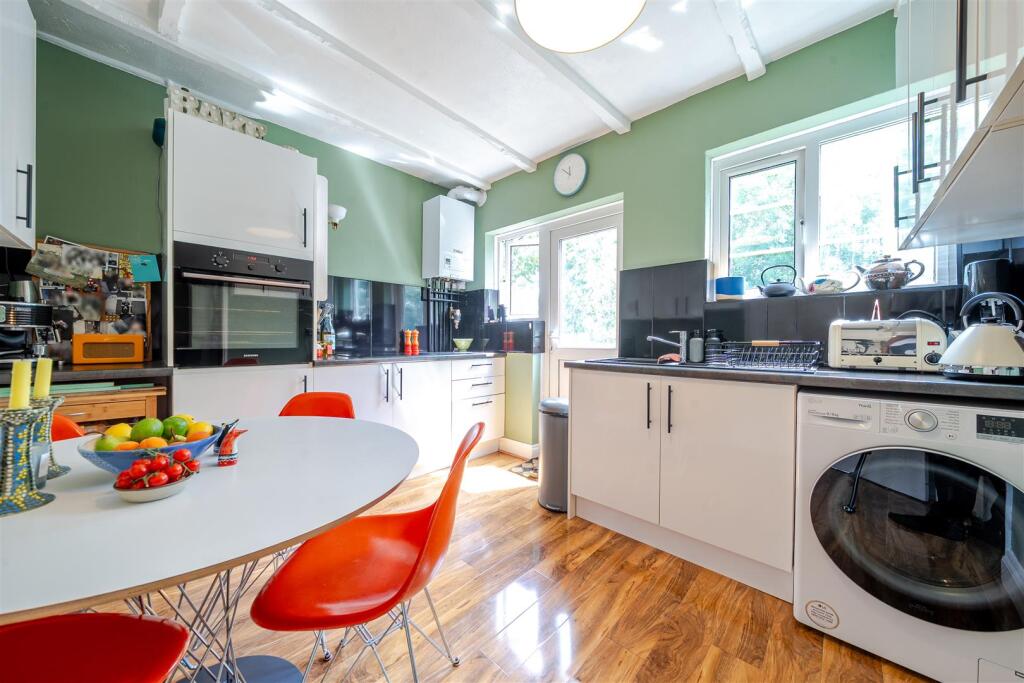 3 bedroom flat
