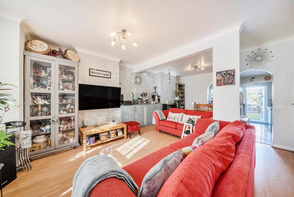 Main image of property: Palestine Grove, Colliers Wood