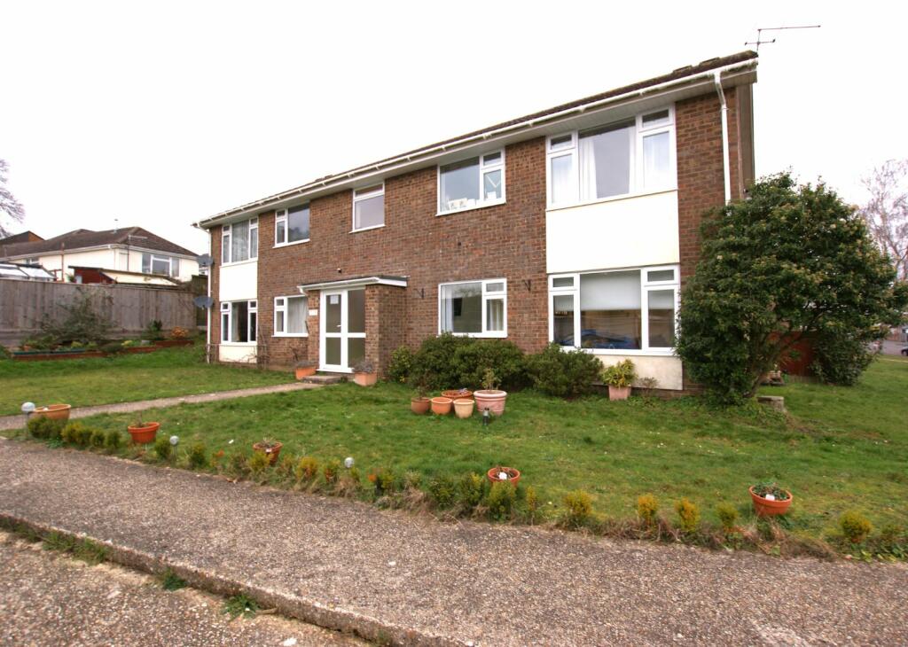 2 bedroom apartment for sale in South Road, Corfe Mullen, Wimborne