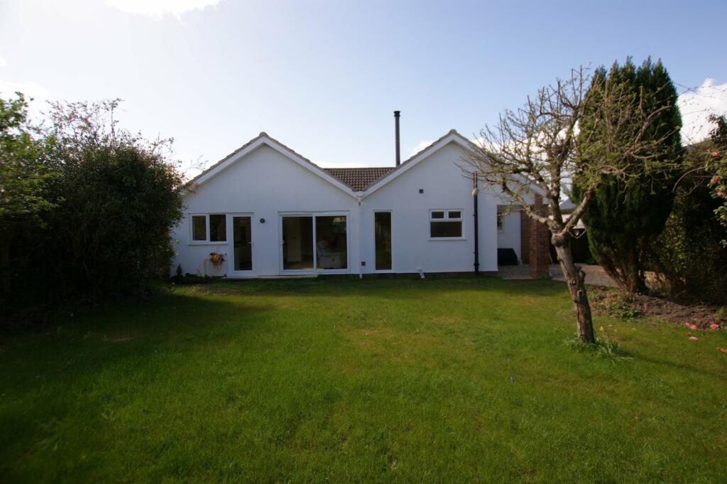 3 bedroom bungalow for sale in Highfield Road, Corfe Mullen, Wimborne