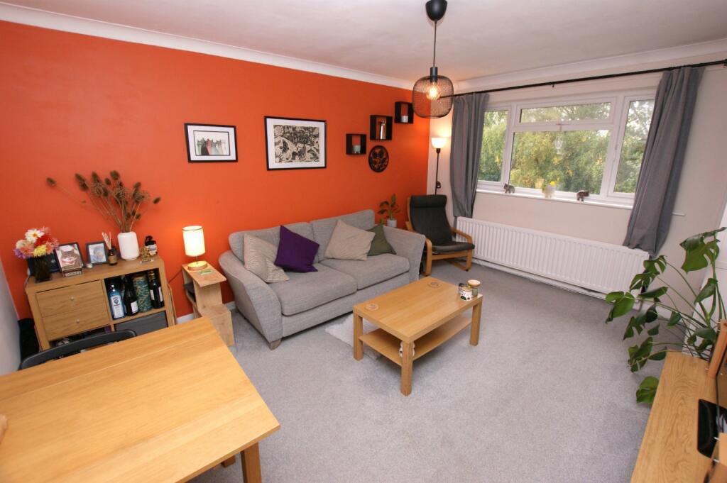 Primary image of Laurel Close, Corfe Mullen, Wimborne, Dorset, BH21