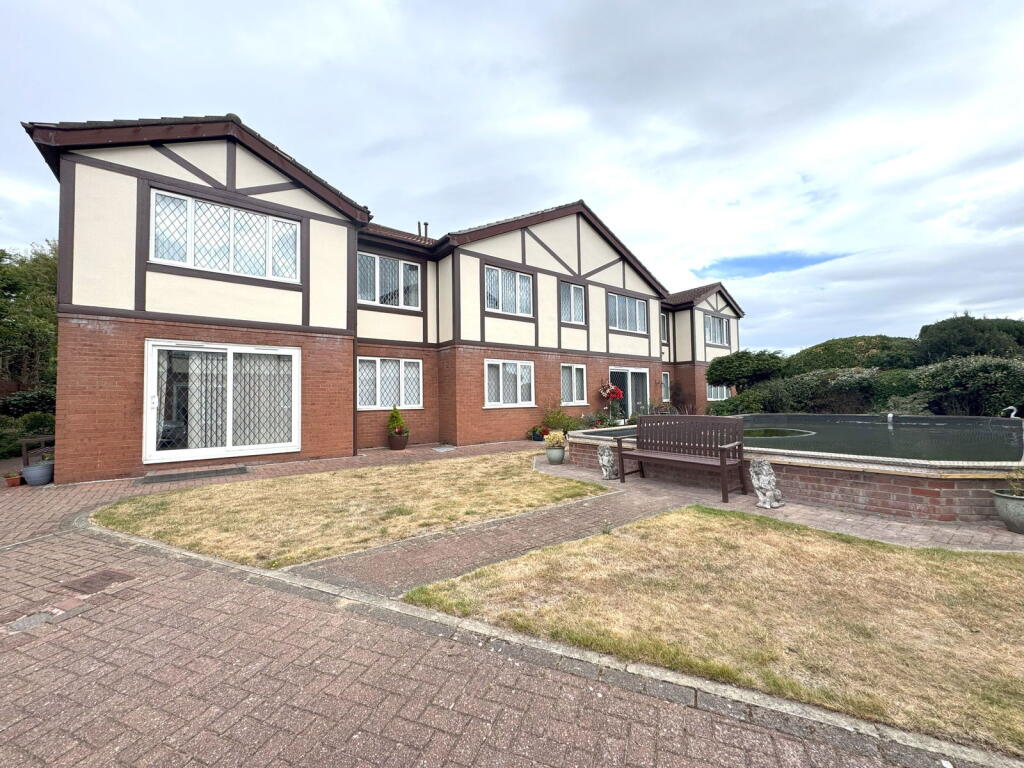 Main image of property: The Ridings, Southport, PR9 8NG