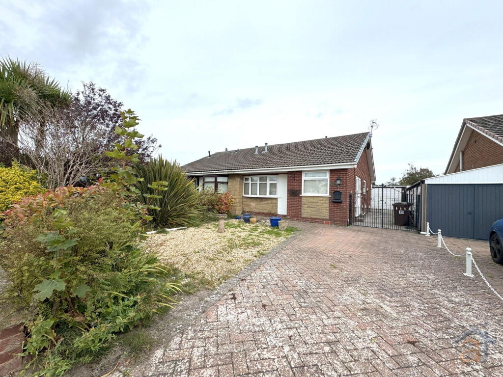 Main image of property: Kingston Crescent, Southport, PR9 9RQ